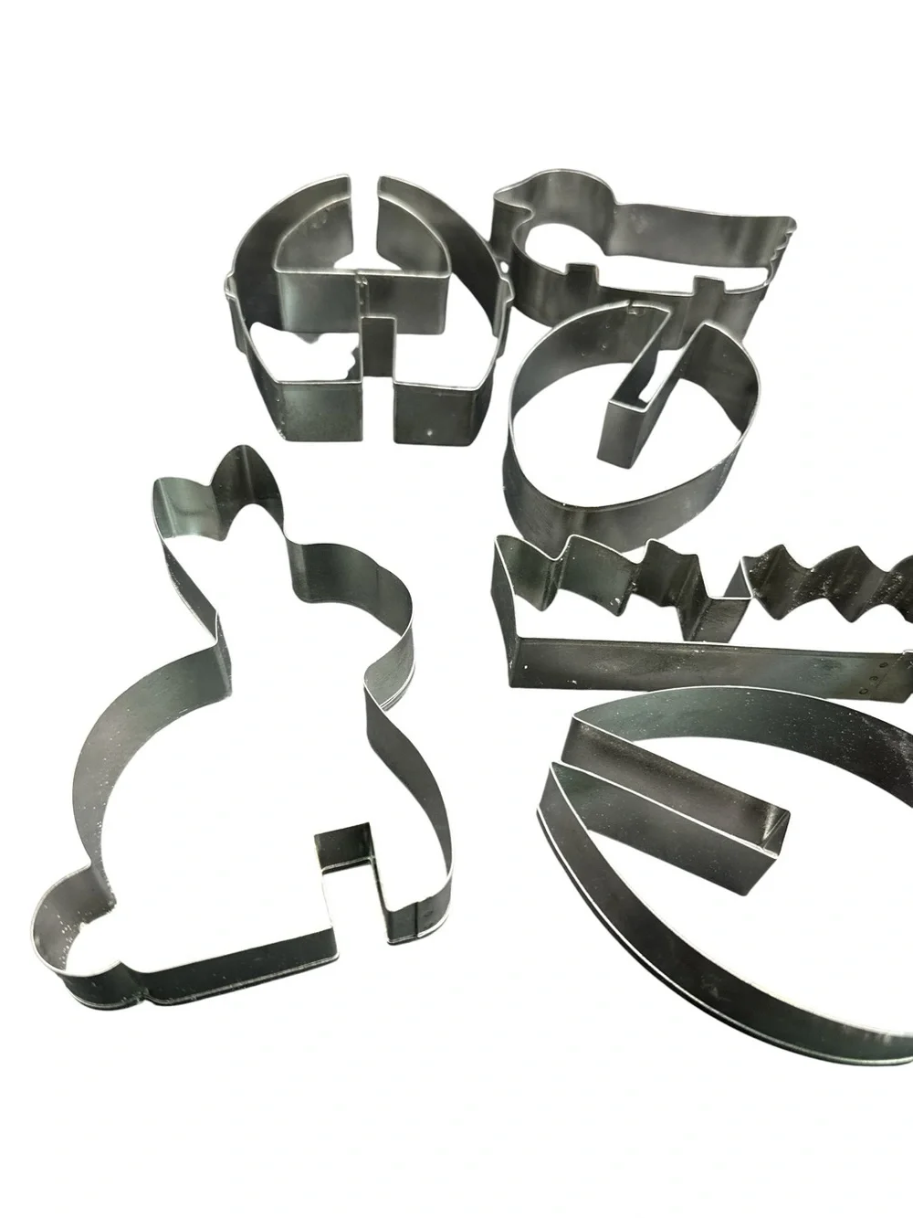 William Sonoma Happy Easter 3D Cookie Cutter Set with Recipe Cards Set of 8